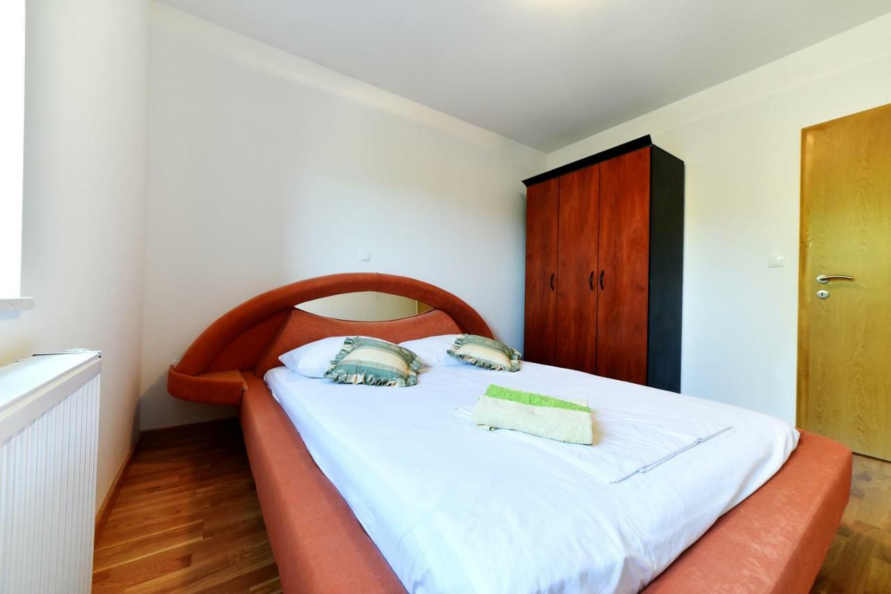Apartman Hertz Imotski Exteriör bild